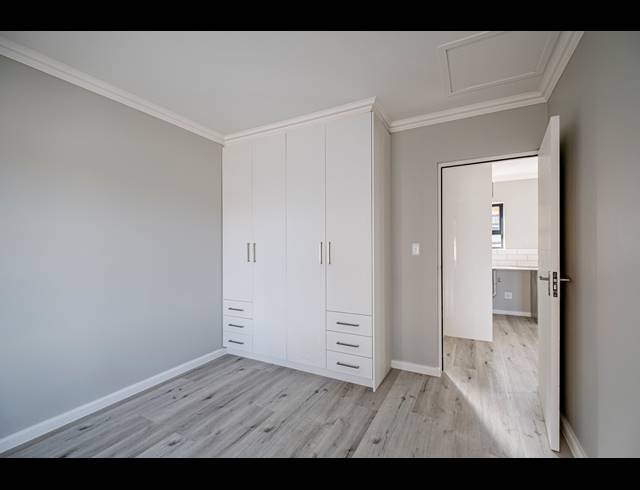 2 BEDROOM TOWNHOUSE FOR SALE IN C PLACE